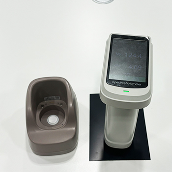 DS-700D测量油漆黑度.jpg