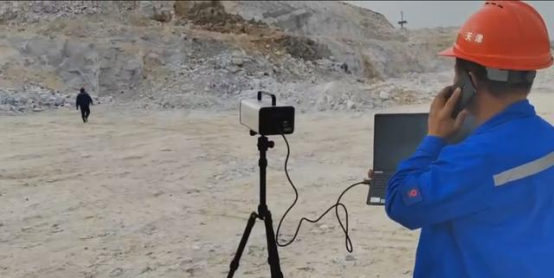 hyperspectral cameras in mine exploration.png